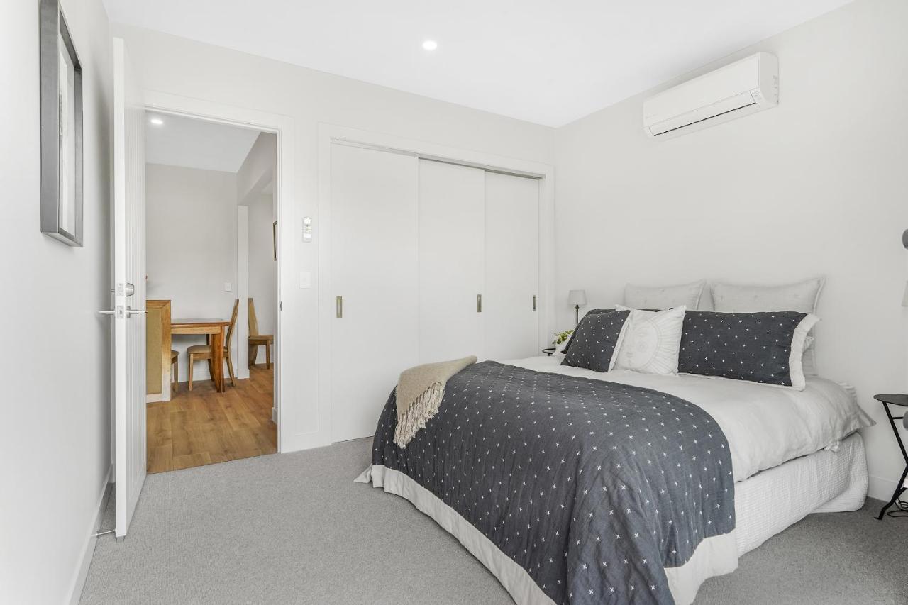 Lakeside Karapiro Downstairs Apartment ケンブリッジ エクステリア 写真